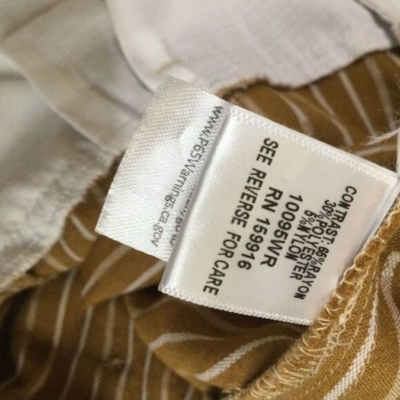 Feel In Apparel Belted Romper Khaki and‎ White Size L NWOT - Picture 10 of 12